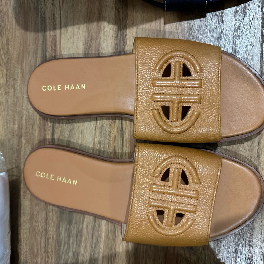 Cole Haan Women’s Flynn Logo Slide Sandal